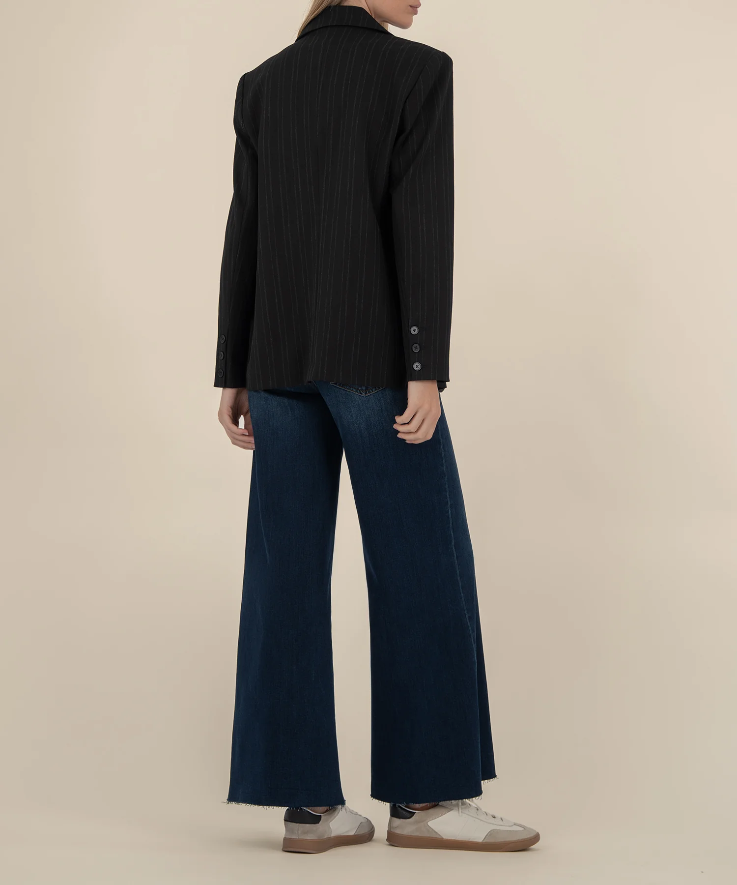 Ellie Blazer - Image 4